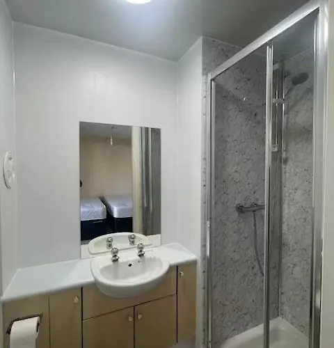 Apartment New Town Retreat By Leath Walk- Free Parking *