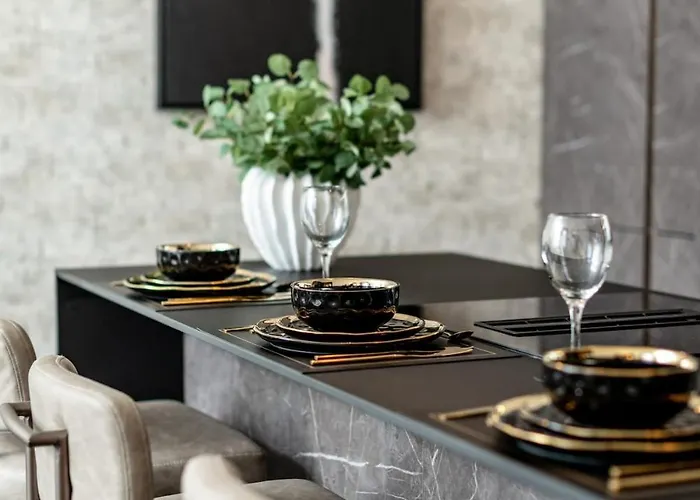 Daire Luxury Old Town With Private Jacuzzi Edinburgh