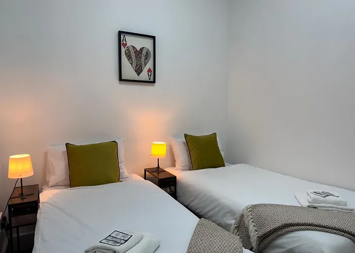 Squarezzz - Group * Εδιμβούργο