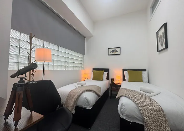 Ξενοδοχείο με διαμερίσματα Squarezzz - Group *