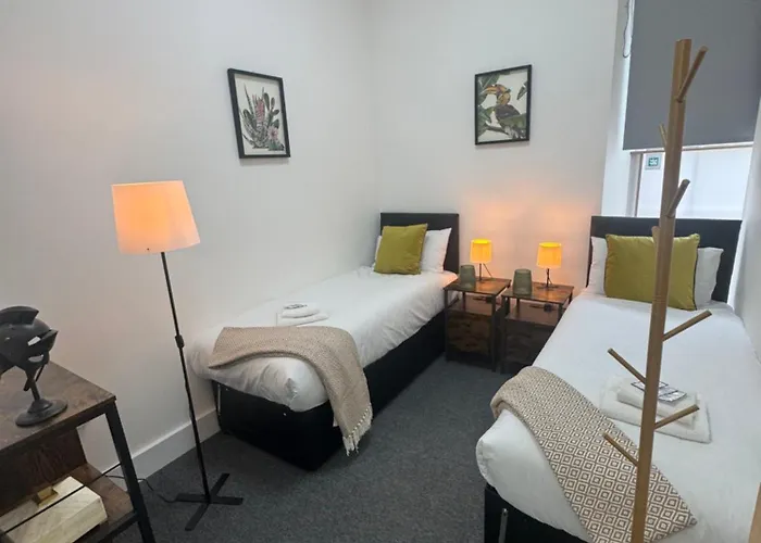 Squarezzz - Group * Εδιμβούργο