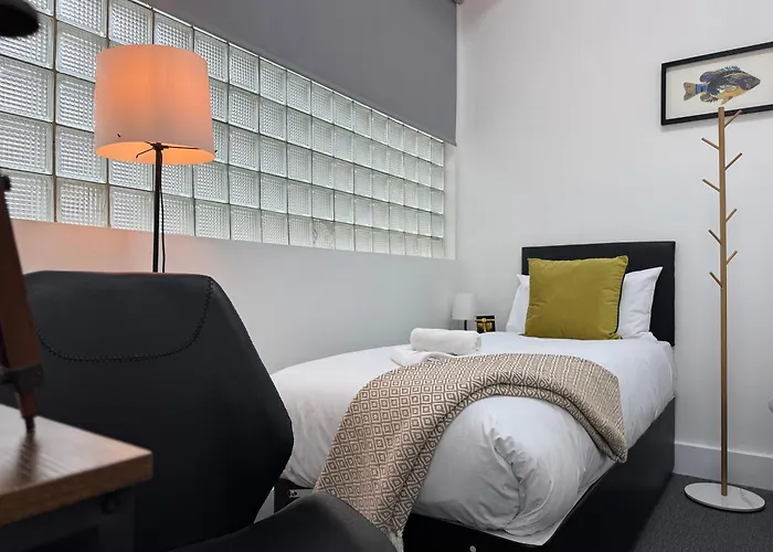 Squarezzz - Group Ξενοδοχείο με διαμερίσματα Εδιμβούργο