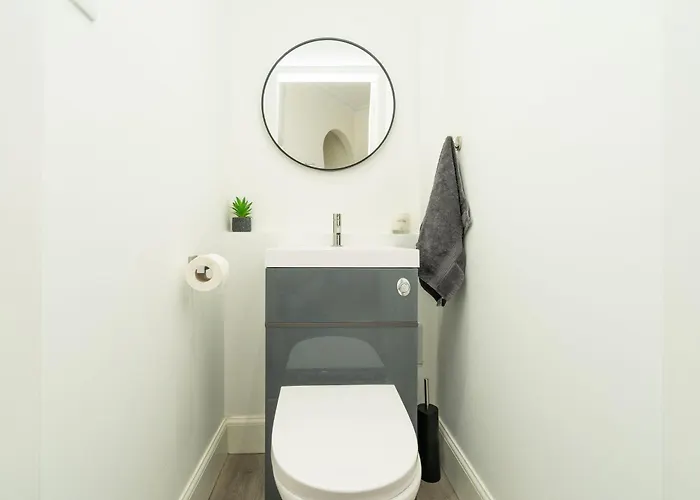Stylish 3 Bed New Town - Traquair