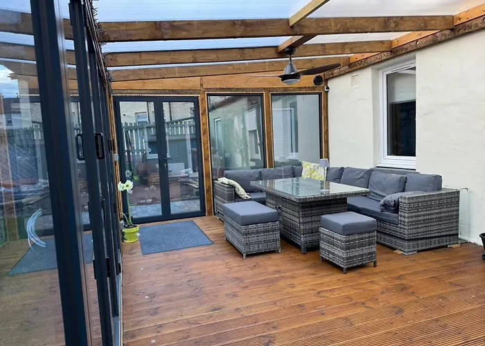 Rena- Bright And Modern Center Apartment. * Edinburgh