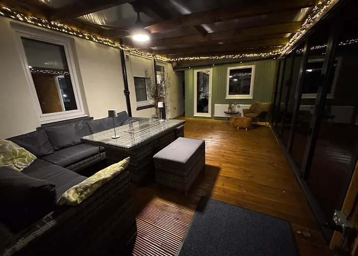 Rena- Bright And Modern Center Apartment. *