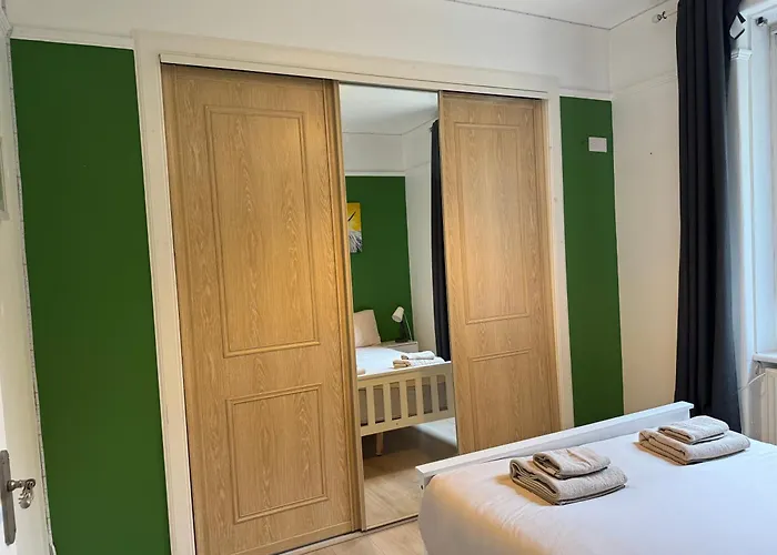 Apartment Peaceful Central Accessible Home With Great Amenities& Free Parking