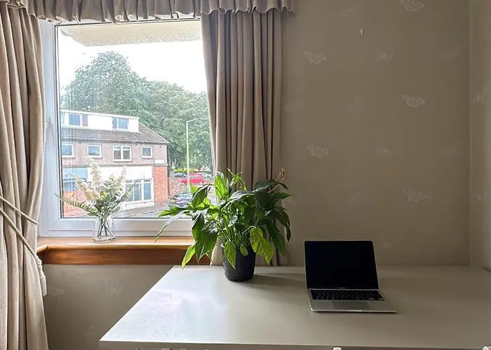 Heart Of Edinburgh- Near Portobello *