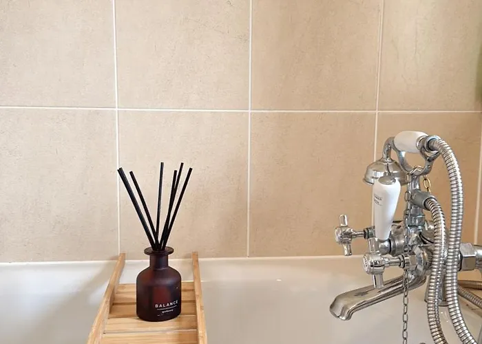 Heart Of Edinburgh- Near Portobello *