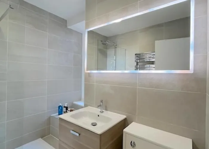 Appartement New Royal Mile Spacious Quiet Comfortable Flat With Balcony & Great Views Floor No Lift