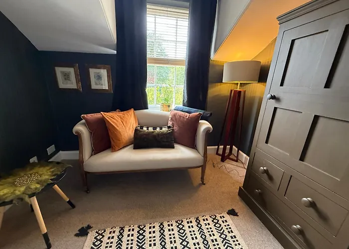 Modern Vintage Bliss Near Calton Hill דירה אדינבורו