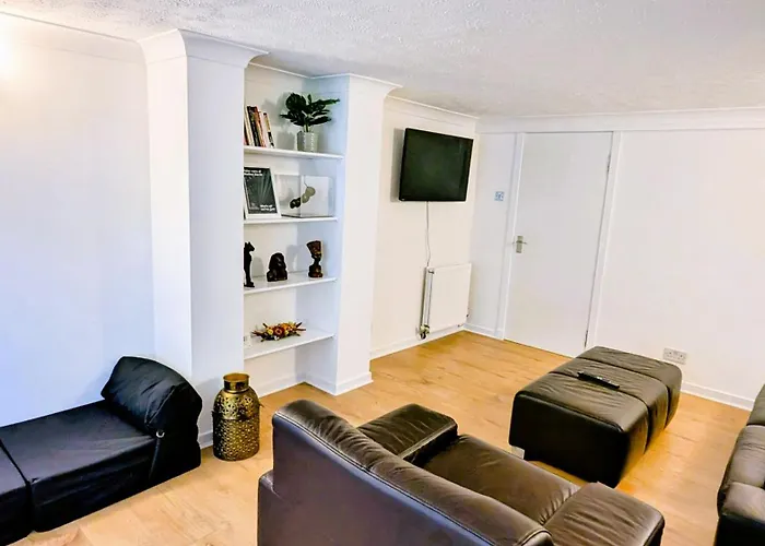 Rainforestlodge إدنبرة