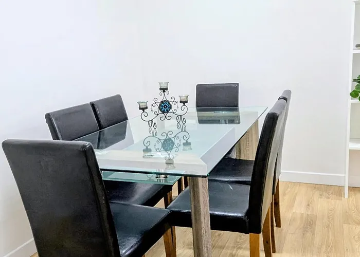 Rainforestlodge * אדינבורו