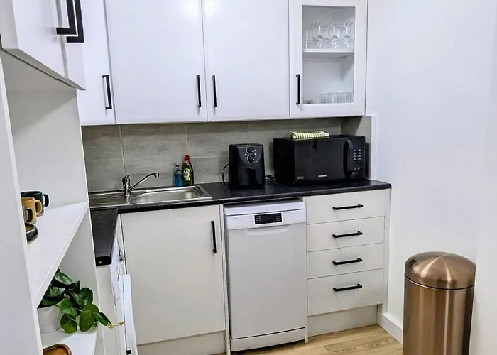 Rainforestlodge אדינבורו