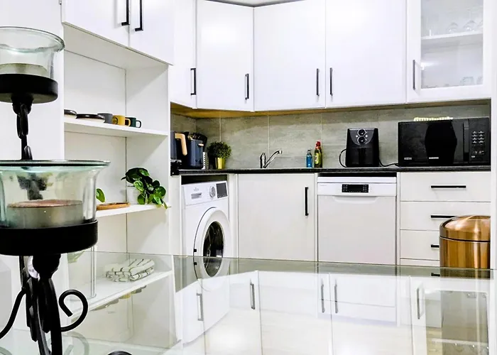 Rainforestlodge * אדינבורו