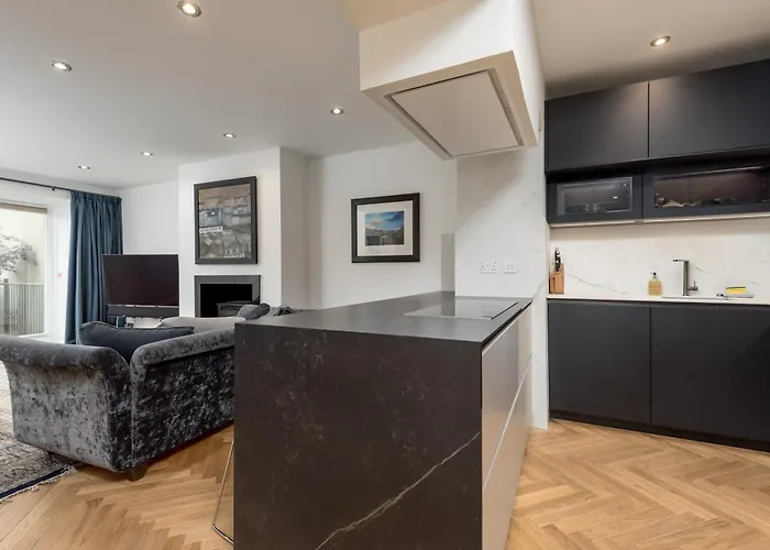 The York Place Apartment *