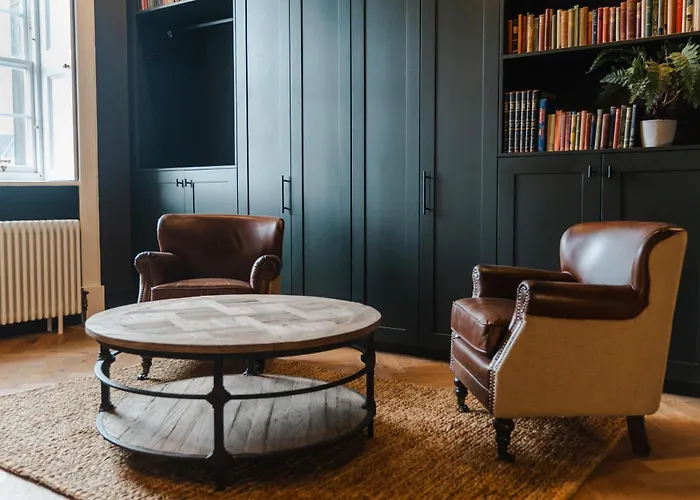Royal Mile Apartment