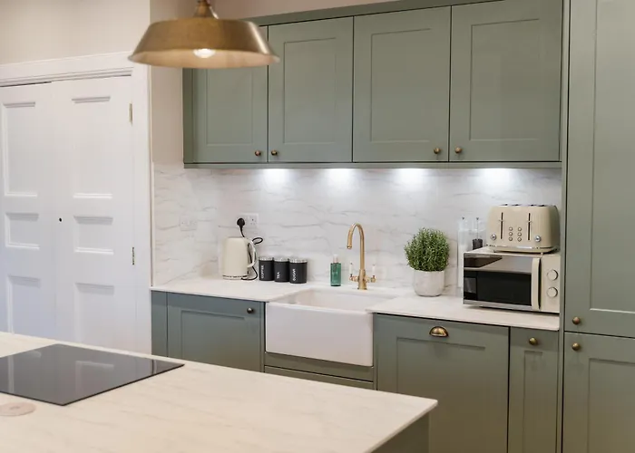 Royal Mile Apartment *