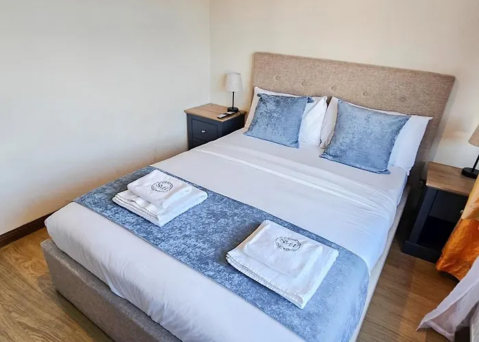 Duddingston 9 Bedroom House - Holiday home *