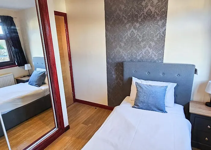 Duddingston 9 Bedroom House - Holiday home *