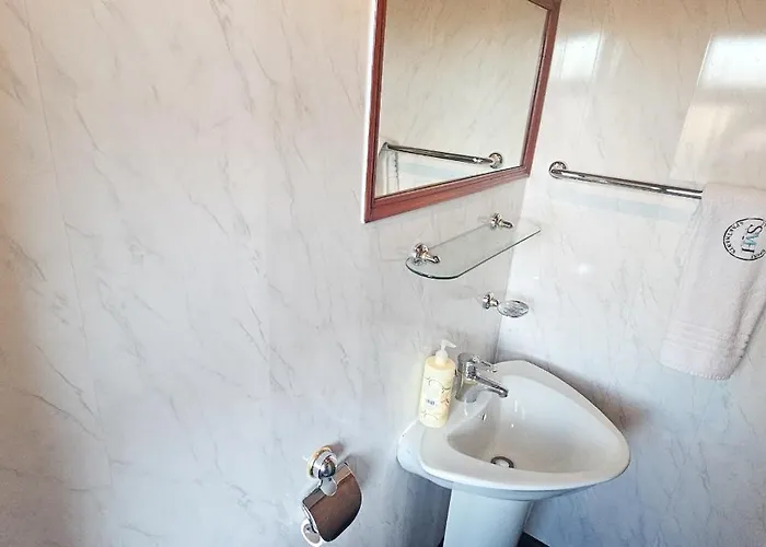 Duddingston 9 Bedroom House - *