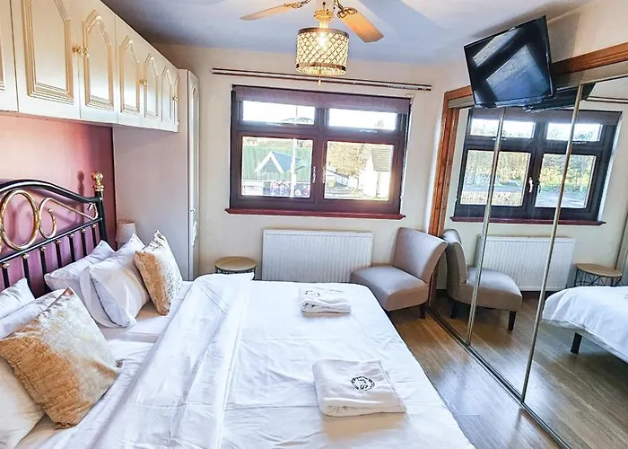 Holiday home Duddingston 9 Bedroom House -