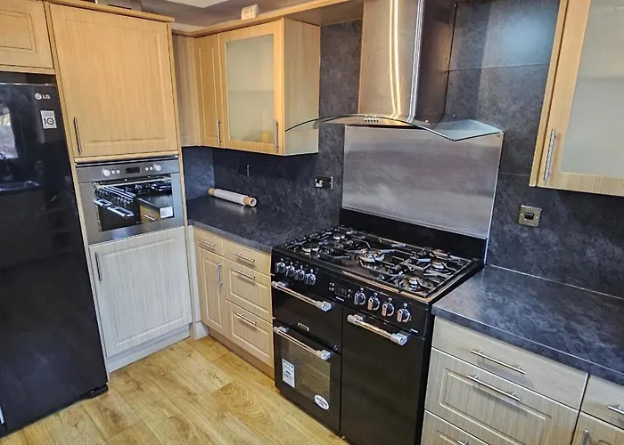 Duddingston 9 Bedroom House - Holiday home