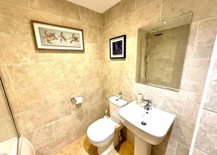 Holiday home Torwood Townhouse - Superfast Wifi, Contractor Friendly With Free Parking Edinburgh