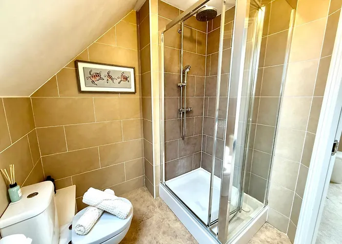 Torwood Townhouse - Superfast Wifi, Contractor Friendly With Free Parking * Edinburgh