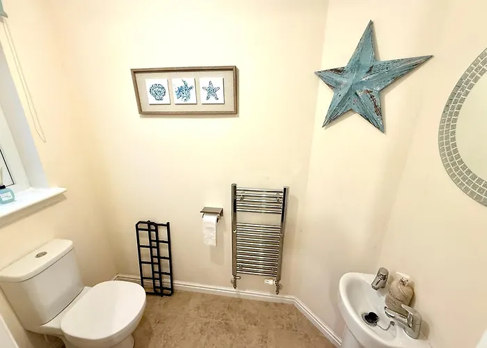 Torwood Townhouse - Superfast Wifi, Contractor Friendly With Free Parking