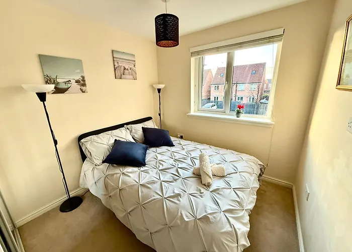 Torwood Townhouse - Superfast Wifi, Contractor Friendly With Free Parking Holiday home Edinburgh