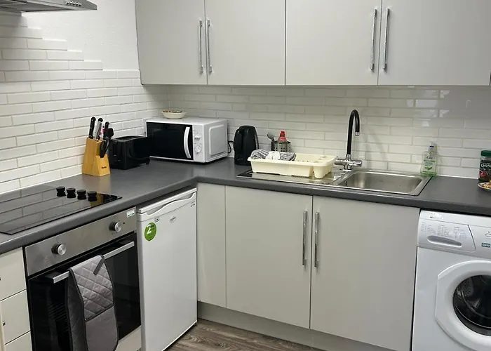 Central, Cafe Society Around The Corner, Barony Street Apartment