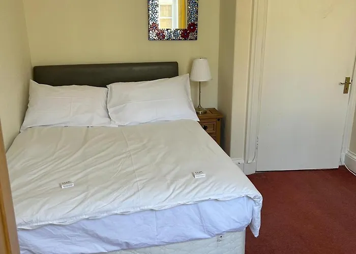 Central, Cafe Society Around The Corner, Barony Street * エディンバラ