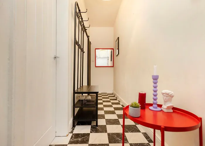 Elegant In The Heart Of *