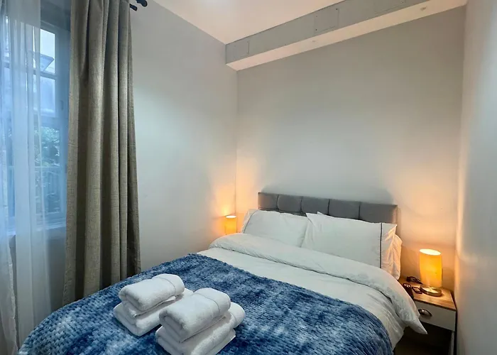 Stylish 2br Grassmarket Flat With Castle Views & Ps5