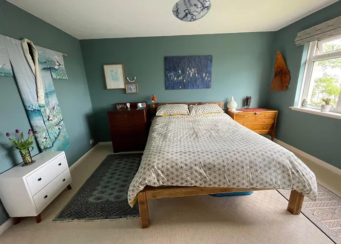 Mid-century Gem Steps From The Apartment *