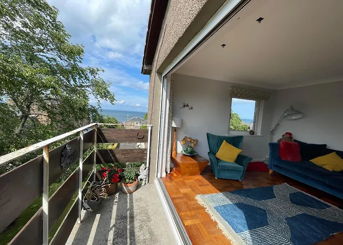 Mid-century Gem Steps From The Edinburgh