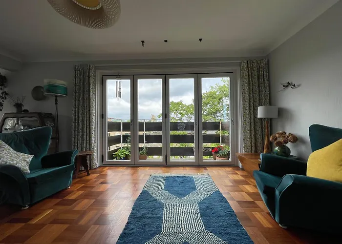 Lejlighed Mid-century Gem Steps From The