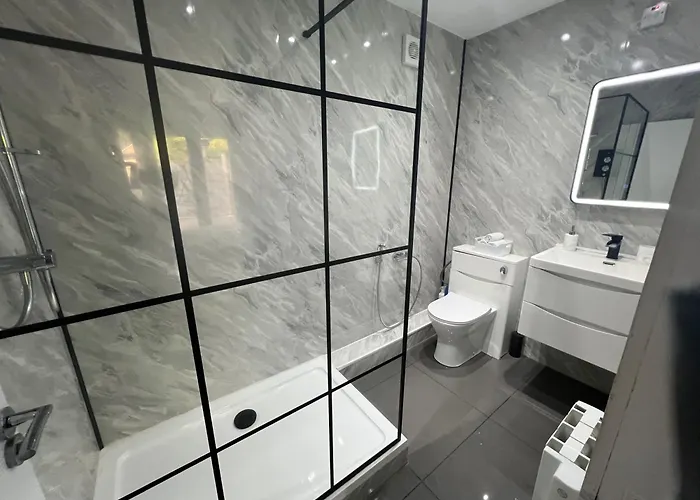 Private 1 Bedroom - - Sleeps 2 אדינבורו