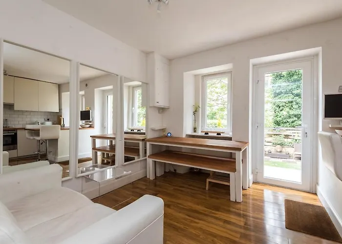 بيت للعطل Modern Holyrood Family Retreat *