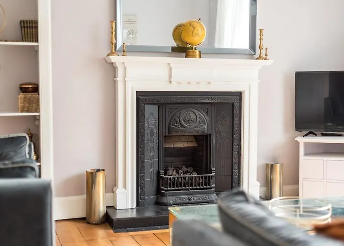 Modern Holyrood Family Retreat Prázdninový dům *