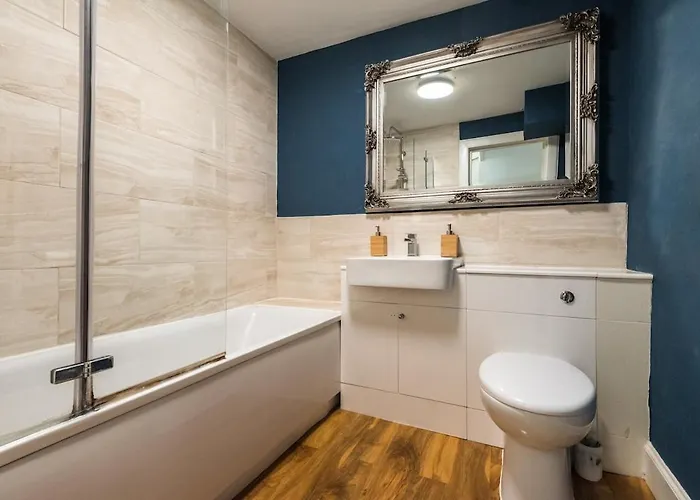 بيت للعطل Modern Holyrood Family Retreat *