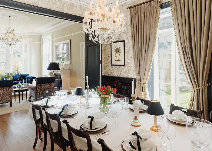 Private And Prestigious Luxury 펜션