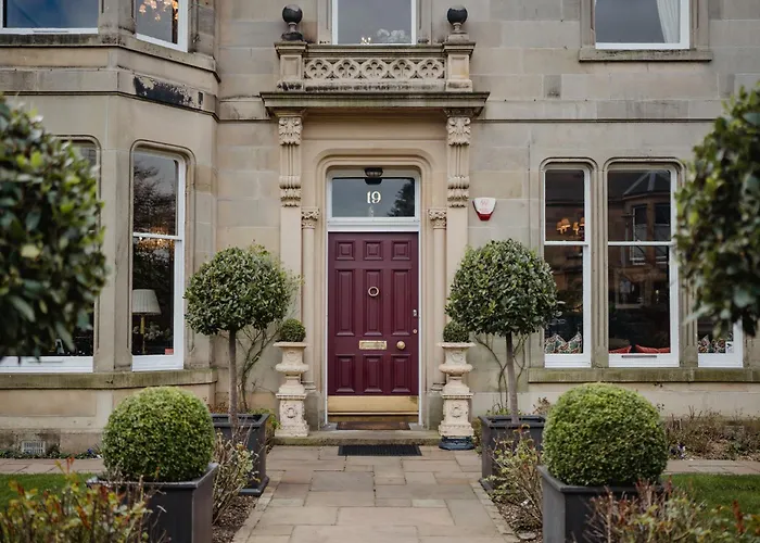 Private And Prestigious Luxury Edinburgh
