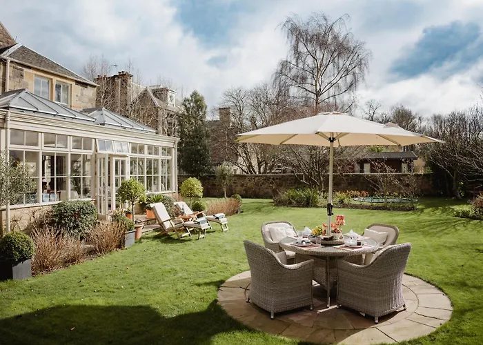 Private And Prestigious Luxury Ferienhaus Edinburgh