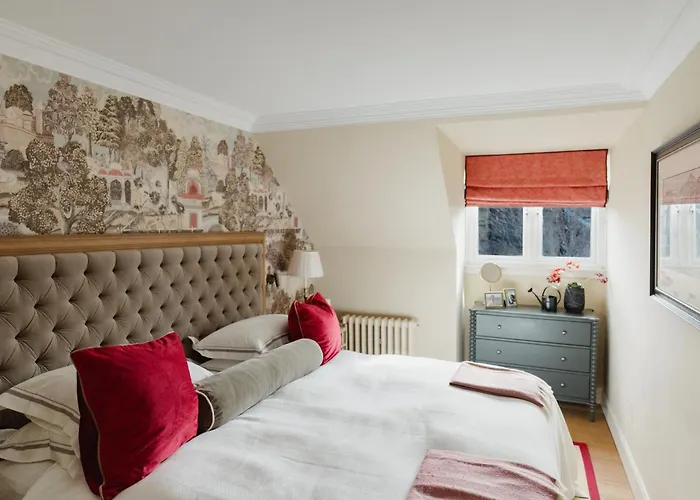 Private And Prestigious Luxury Edinburgh