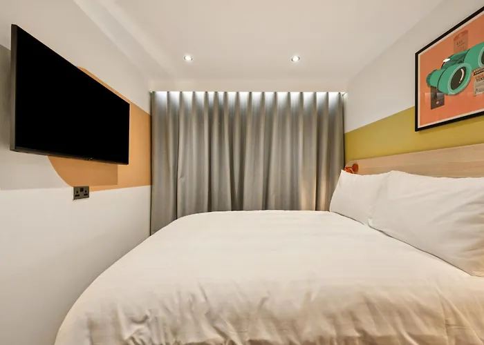 Haymarket Hub 3*
