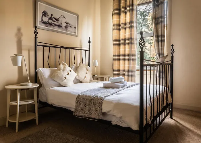 Cosy And Modern In *