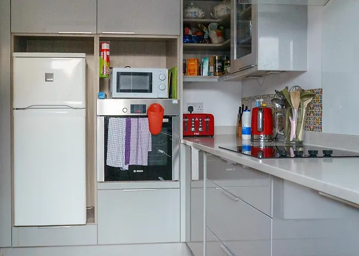 Bright Spacious 2 Bedroom In Stockbridge Lejlighed Edinburgh