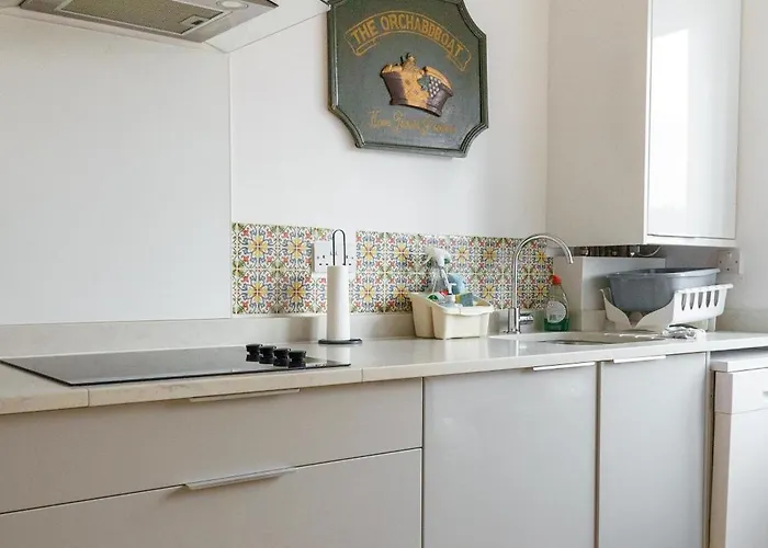 Bright Spacious 2 Bedroom In Stockbridge Appartamento *
