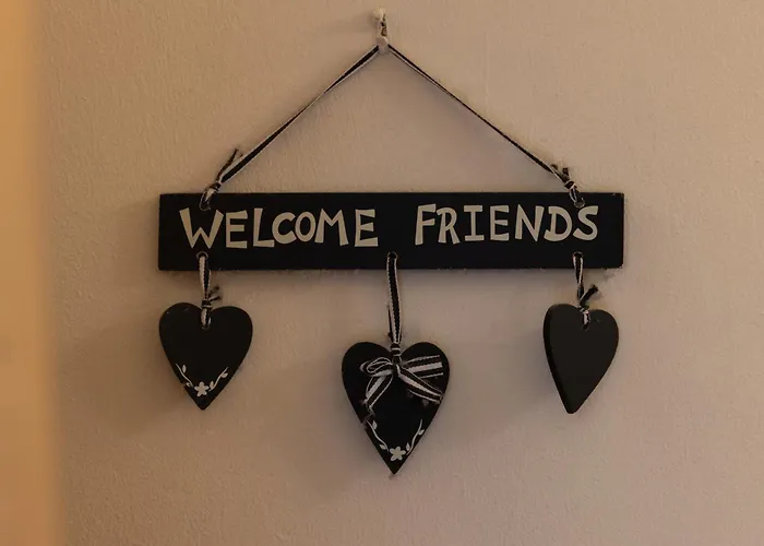 Апартаменты Bright 1 Bedroom Near Centre